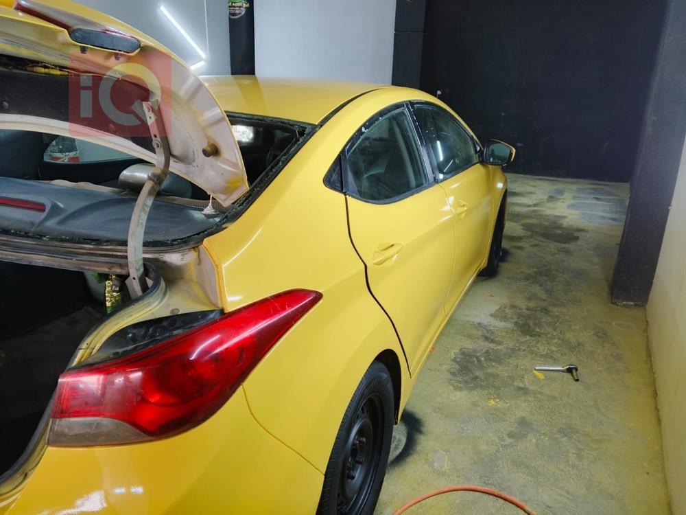 هیۆندای ئەلەنترا